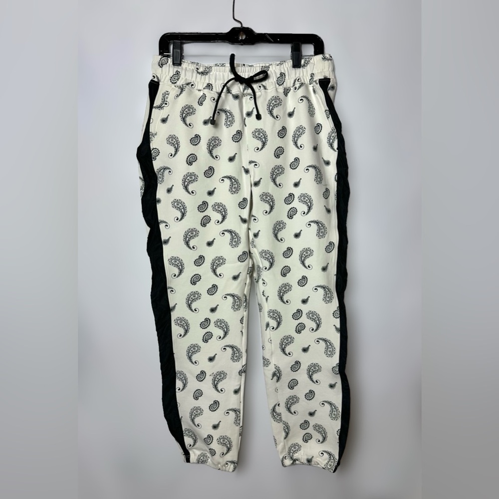 NWT Koral Paisley Print Joggers Cream/White & Black Athletic Activewear